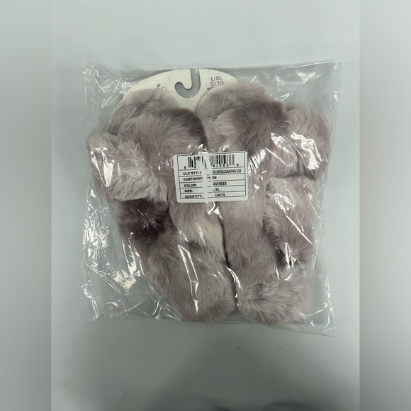 Lemon Watercolor Faux Fur Slides - Picture 2 of 6